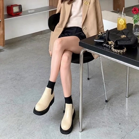 Track Outsole Leather Ankle Boots Size 8 - Picture 14 of 17